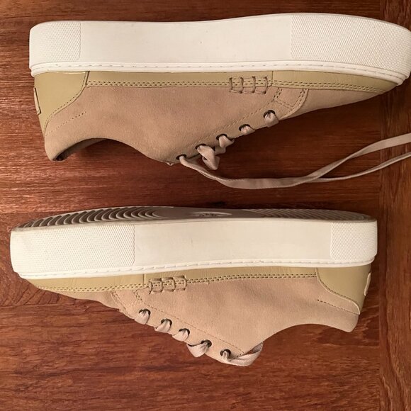 UGG sneakers 8.5 womens - Picture 5 of 9